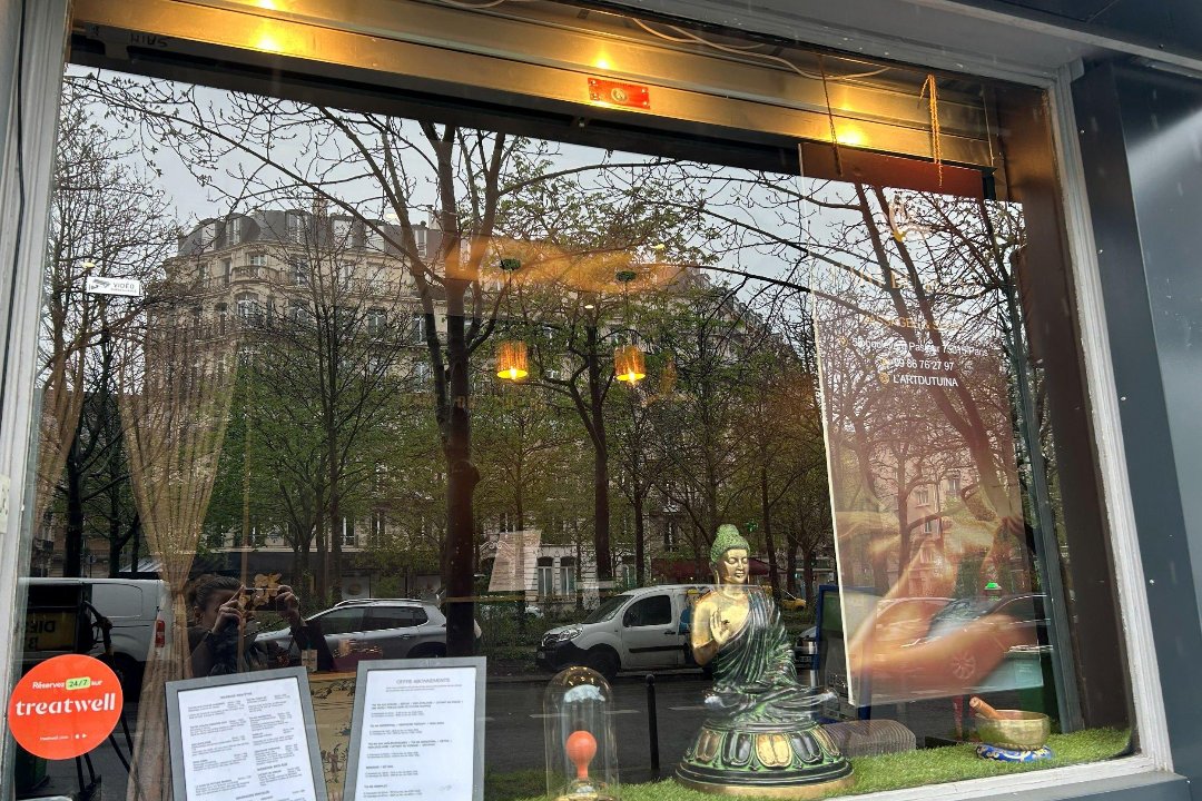 L’art du tui Na, Rue de Vaugirard, Paris