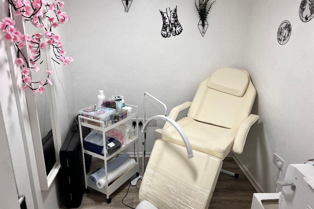 Gloss & Glory by Karolina, Bilston, West Midlands County