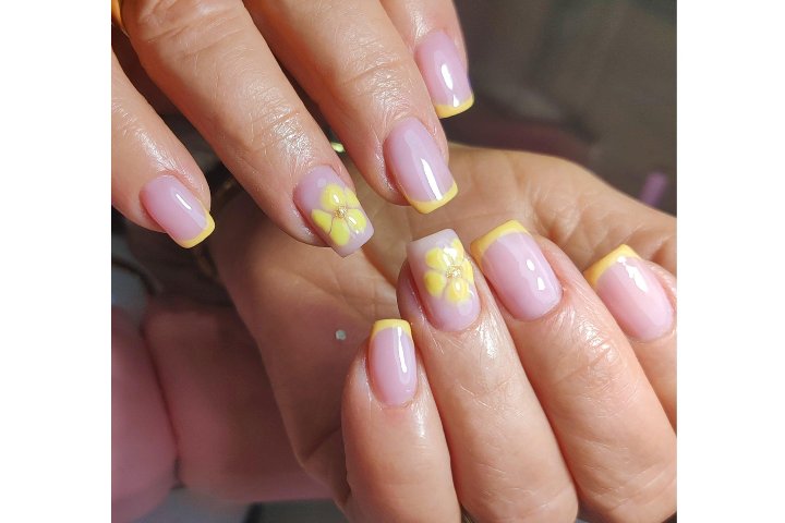 Nails By Nanda 1 - Onglerie Fuenlabrada - Photo de galerie - OneBooking