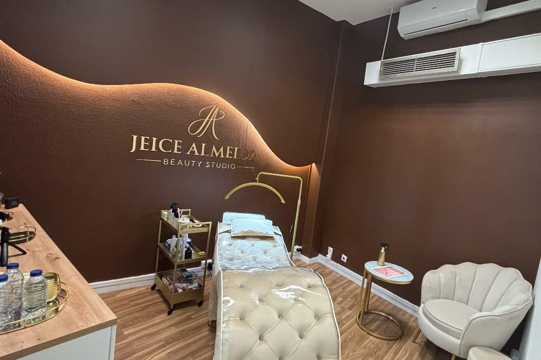 Jeice Almeida Studio Beauty, Almada
