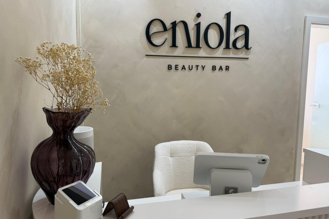 Eniola Beauty Bar, Kempen