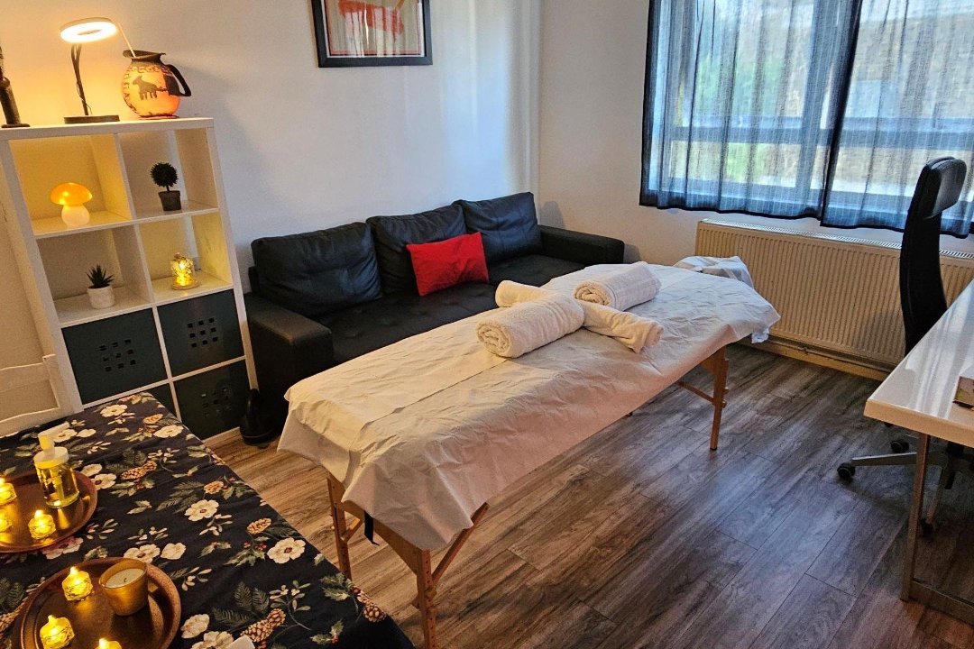 Dele Massages, South Bermondsey, London