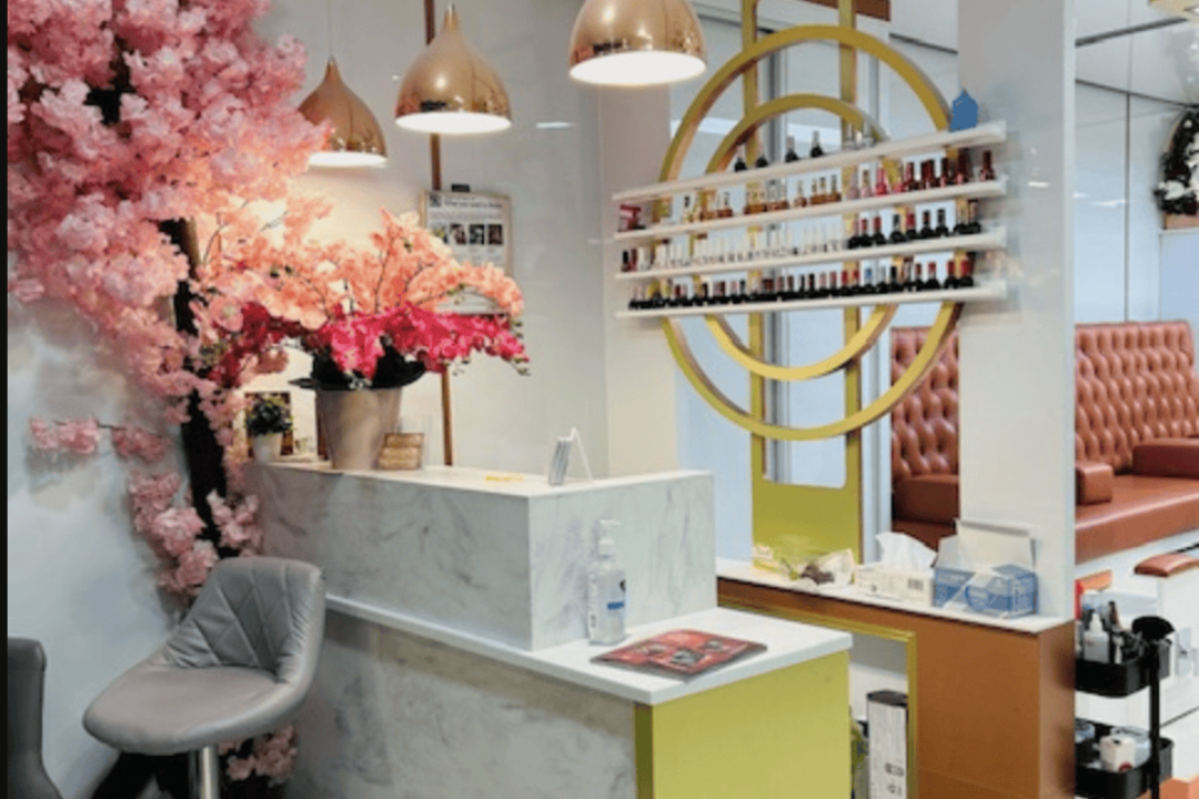 Silk & Glow Skincare @ IT nails & Beauty, Tufnell Park, London