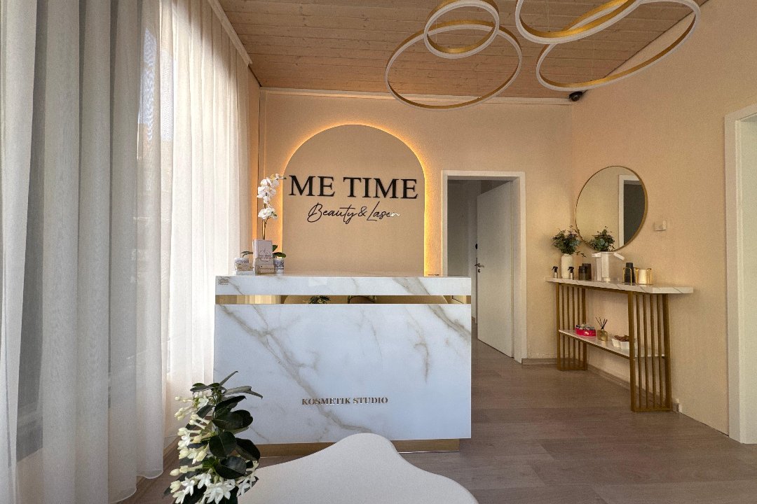 Me Time Beauty & Laser by Erika, zu weiteren Stadtteilen, Stuttgart