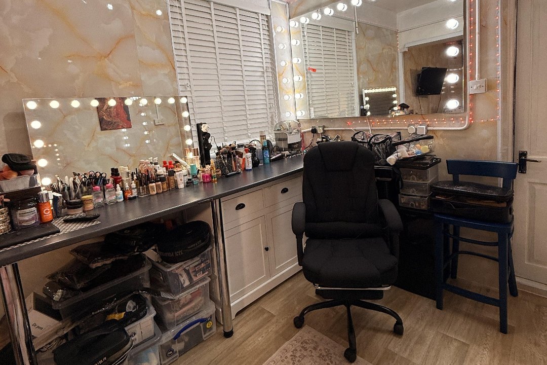 Glow With Pindi Beauty & Skin, Gravesend, Kent