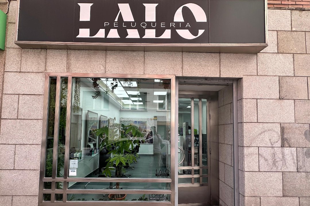 Peluqueria Lalo, General Perón, Madrid