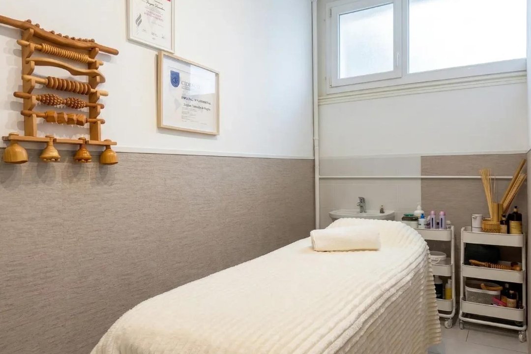 Serenys - Maison de beauté, Plateau-de-Champel, Genf