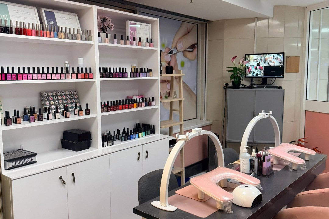 Jays Nails & Beauty Studio, Forestside Shopping Centre, Belfast