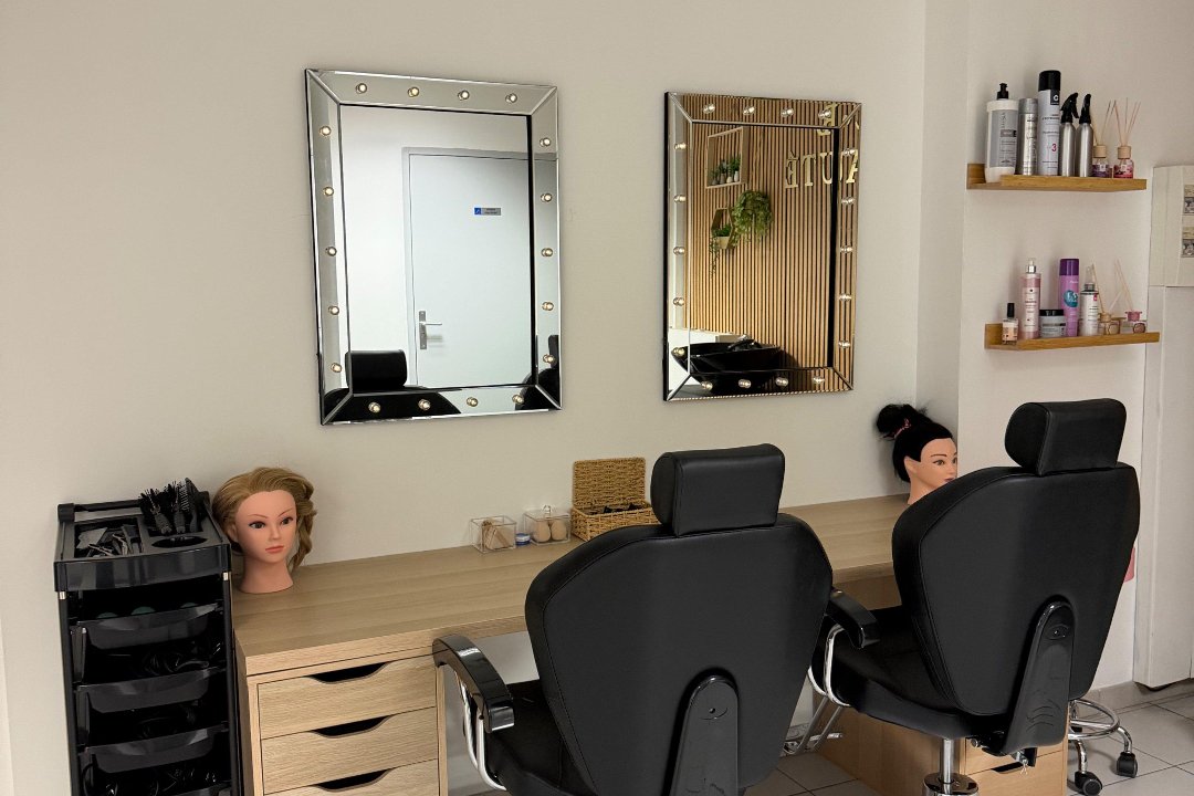 Coffee & Beauté, Clos De L'Épi - Neuf Peyres, Avignon