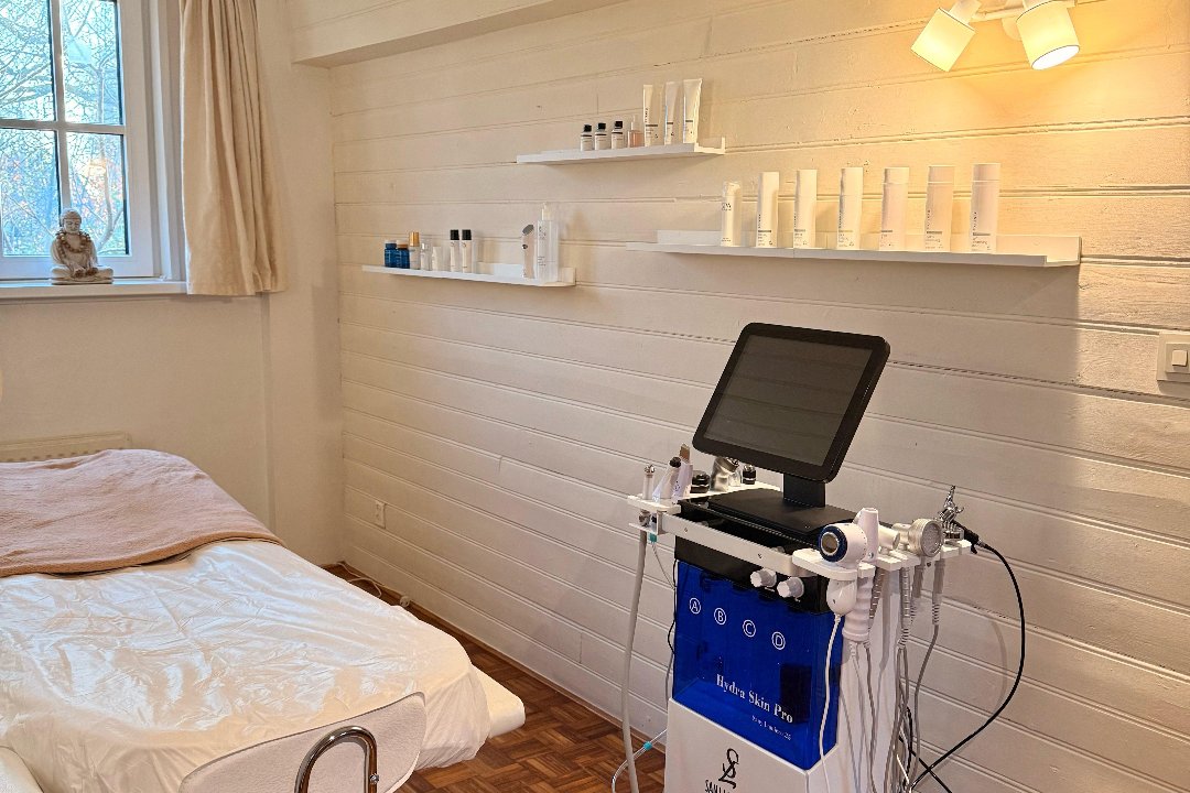 Diamond Skincare studio, Stationsstraat, Noord-Brabant