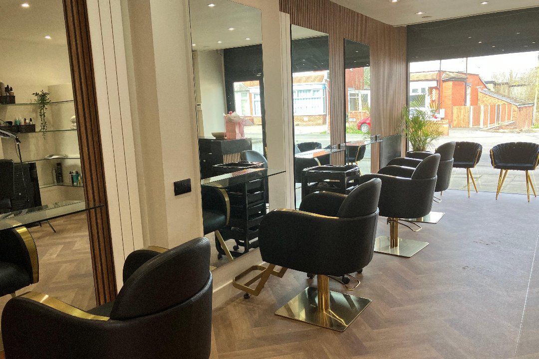 Suz T Hair by Design, Heaton, Bolton