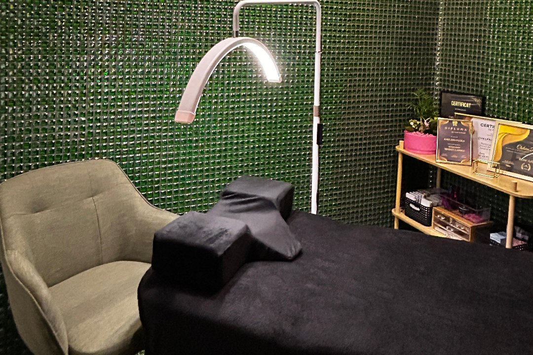 Paula @ Luxury Ceauty Center, Quartier des Squares, Bruxelles