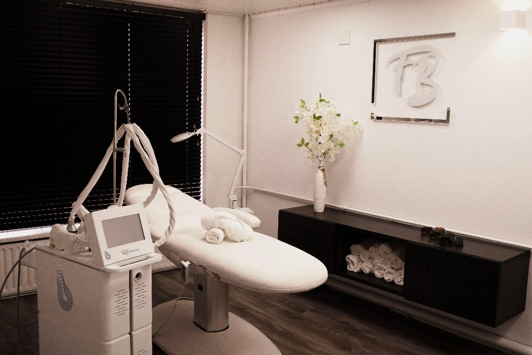Pmu & Skin Laser Clinic, Julianastraat, Zuid-Holland