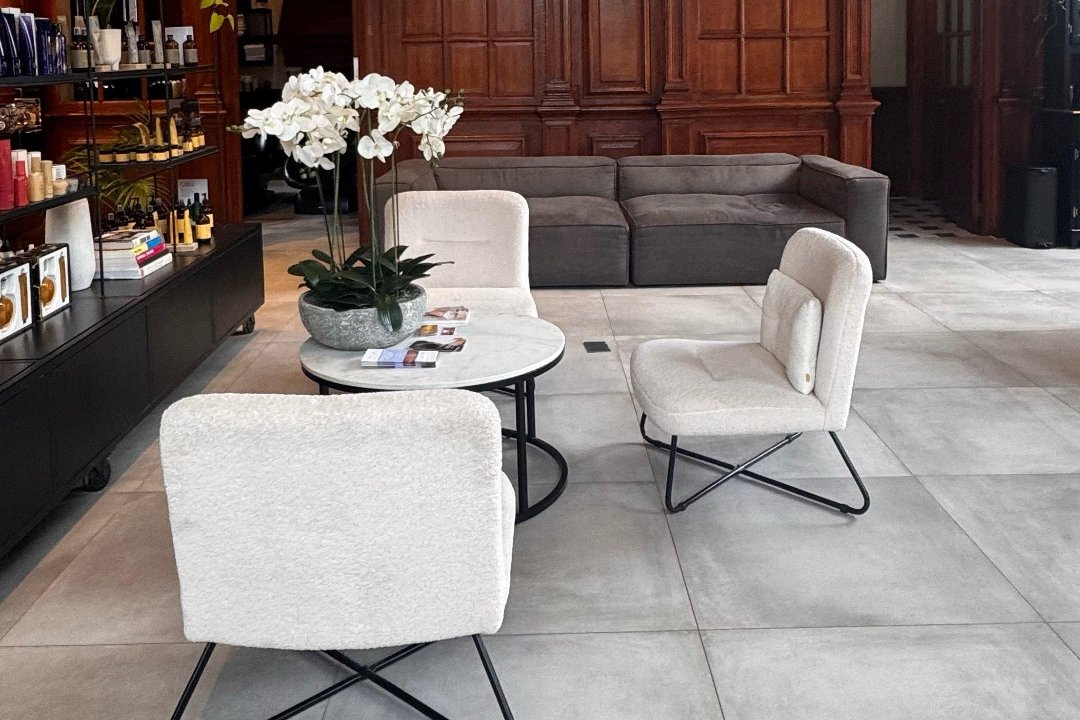 Noir Clinique, Belsize Park, London