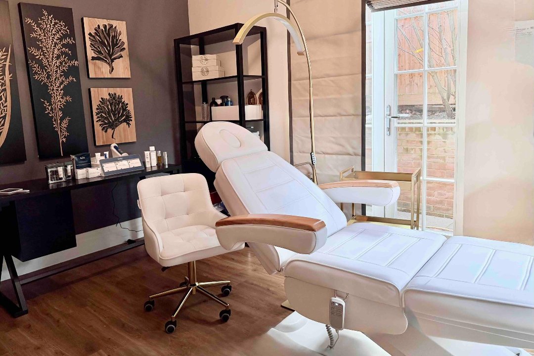 Nadia PMU and Beauty, Hinchley Wood, Surrey