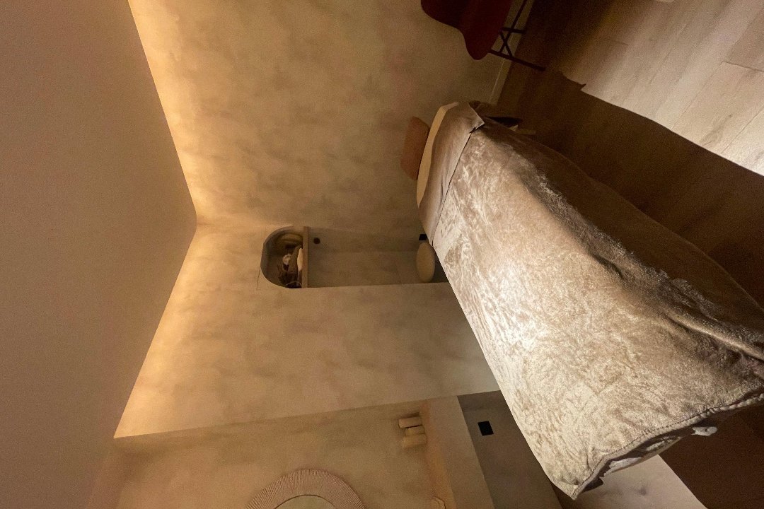 Charlène Reyes Bien-Être - Chez Omvida, Rue de l'Université, Paris