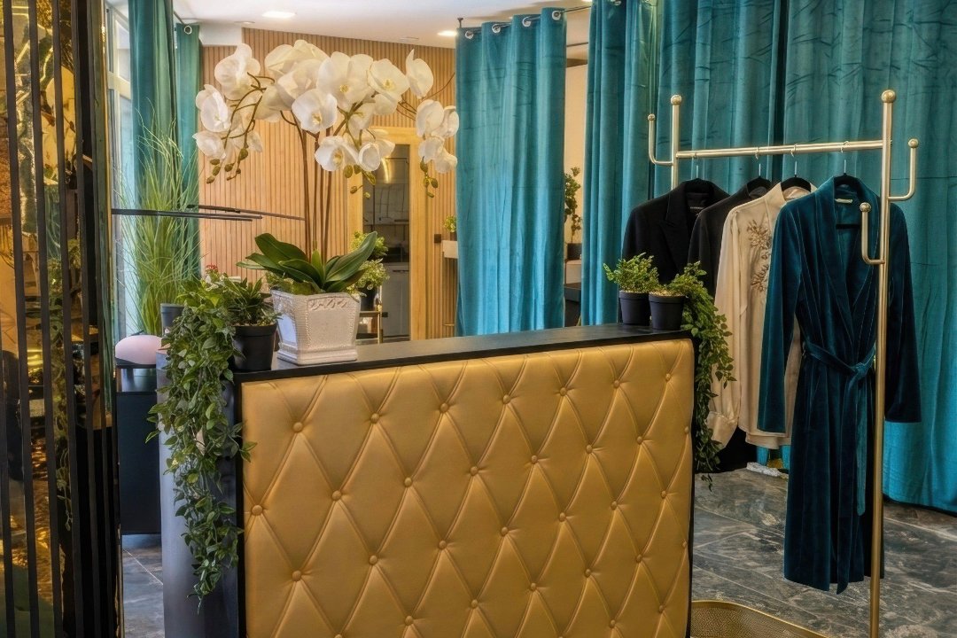 Luxury Glow by Simona, PC Europa, Vilnius