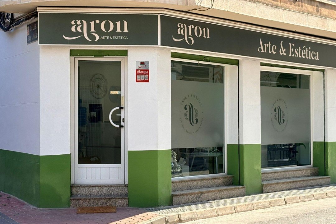 Aaron Arte & Estética, Algezares