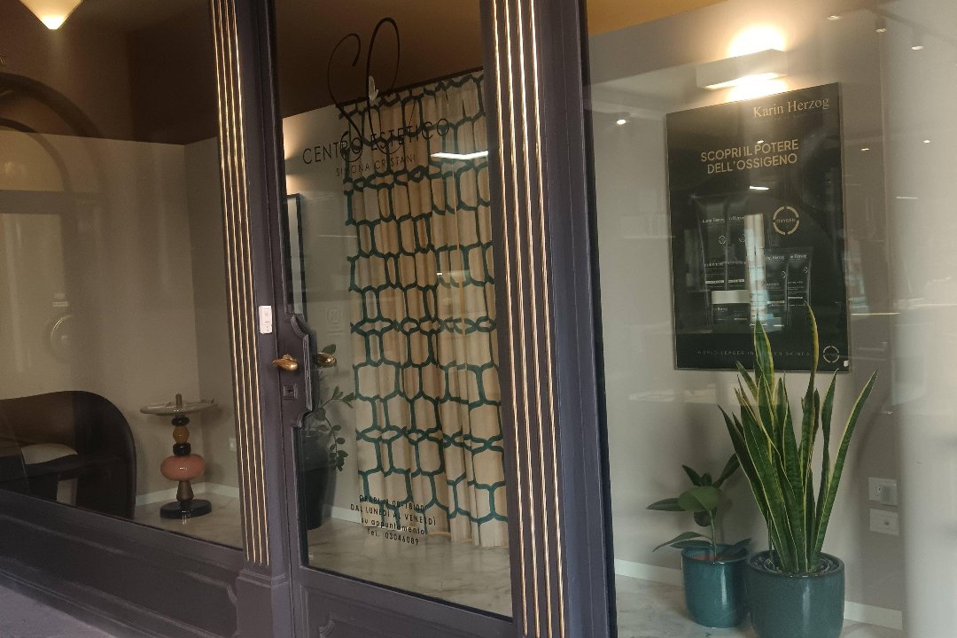 VNT Manicurist, Centro Storico Sud, Brescia