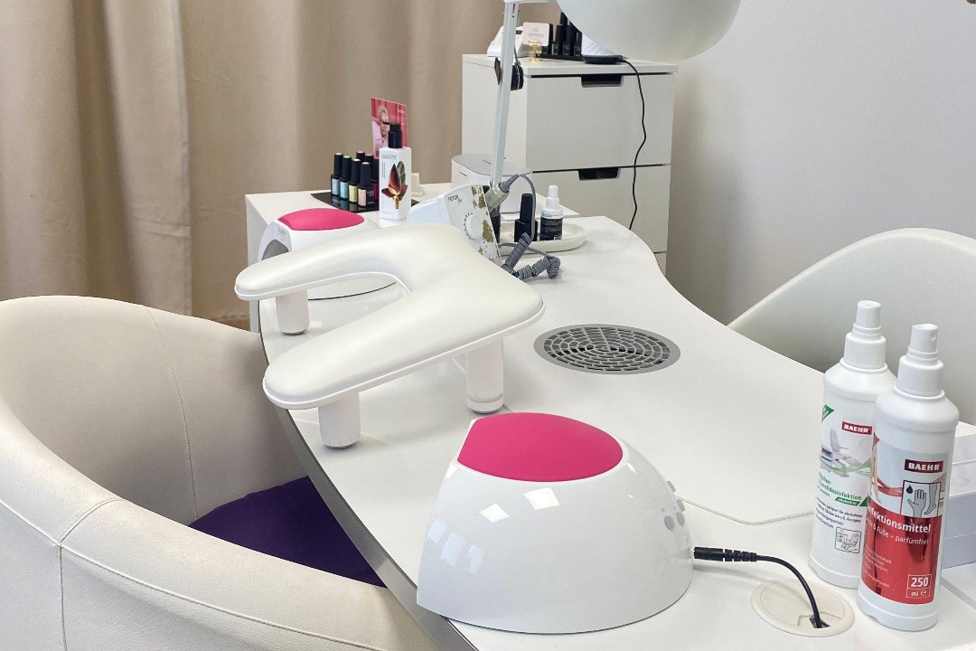 Nagelstudio ARTmani by Natalya, Гамбург, Elbgaustraße, Hamburg