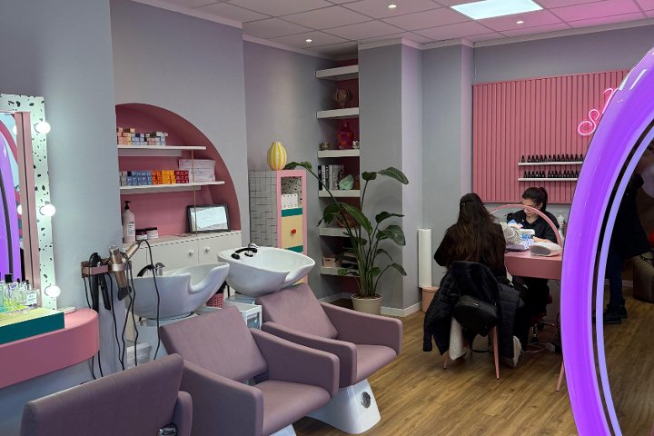 Unibeauty Via della Zecca - Onglerie Bologna - Photo de galerie - OneBooking