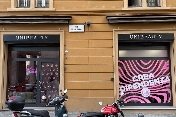Unibeauty Via della Zecca - Onglerie Bologna - Photo de galerie - OneBooking