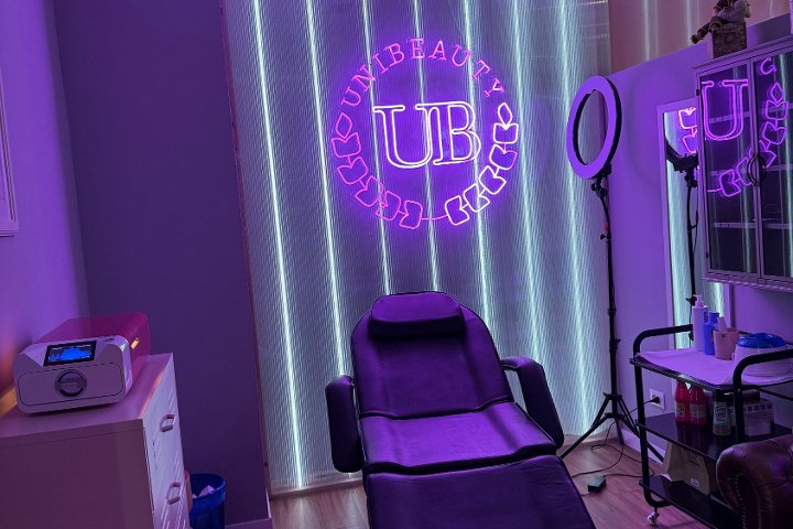 Unibeauty Via della Zecca - Onglerie Bologna - Photo de galerie - OneBooking