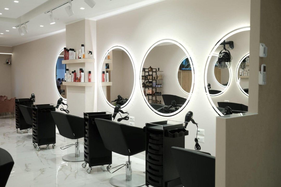 Cleopatra Parrucchieri, Caserta, Campania