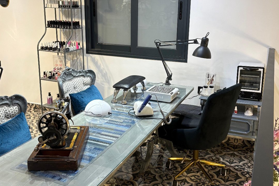 Beautè Privèe Nails, Dafni, Αττική