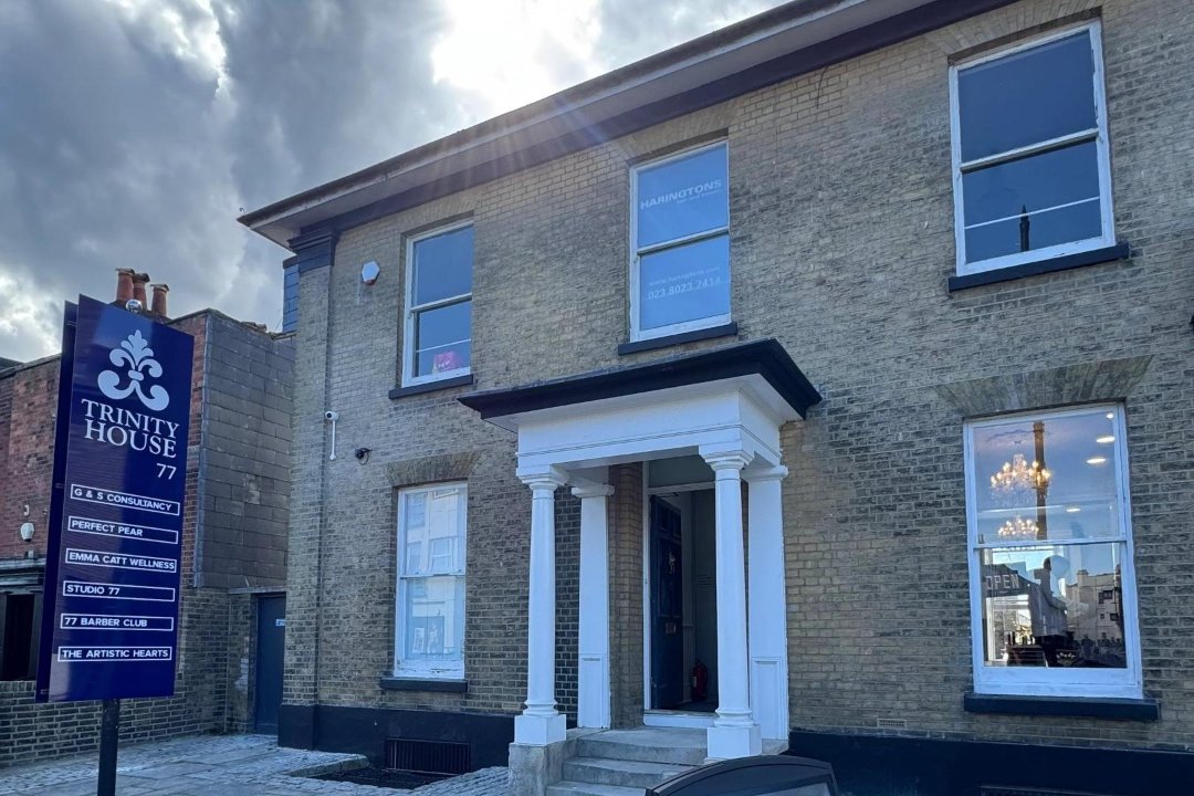 Perfect Pear, The Polygon, Southampton