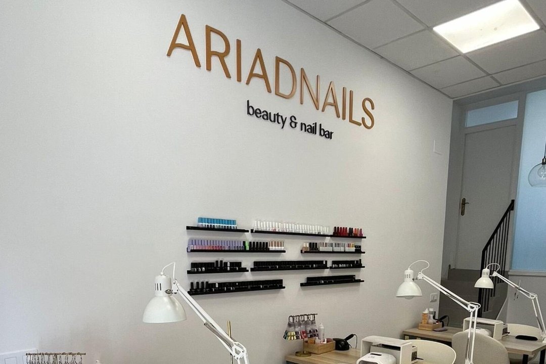 Ariadnails, Banyoles, Provincia de Girona