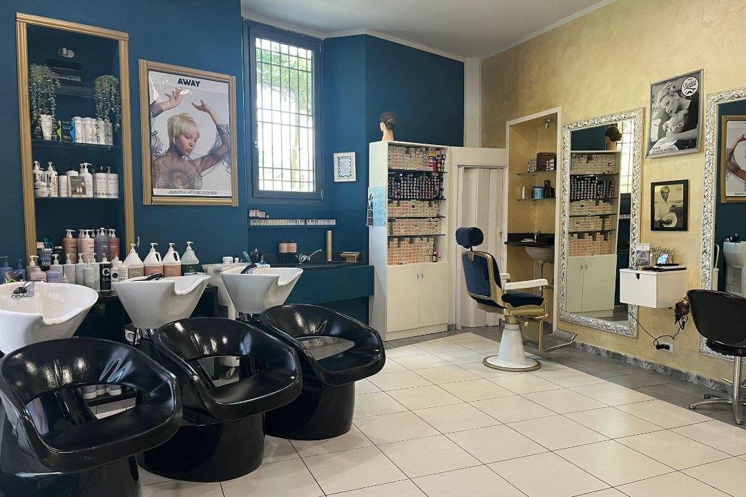 Parrucchieri New Mode Di Vannini E Galati, Emilia-Romagna