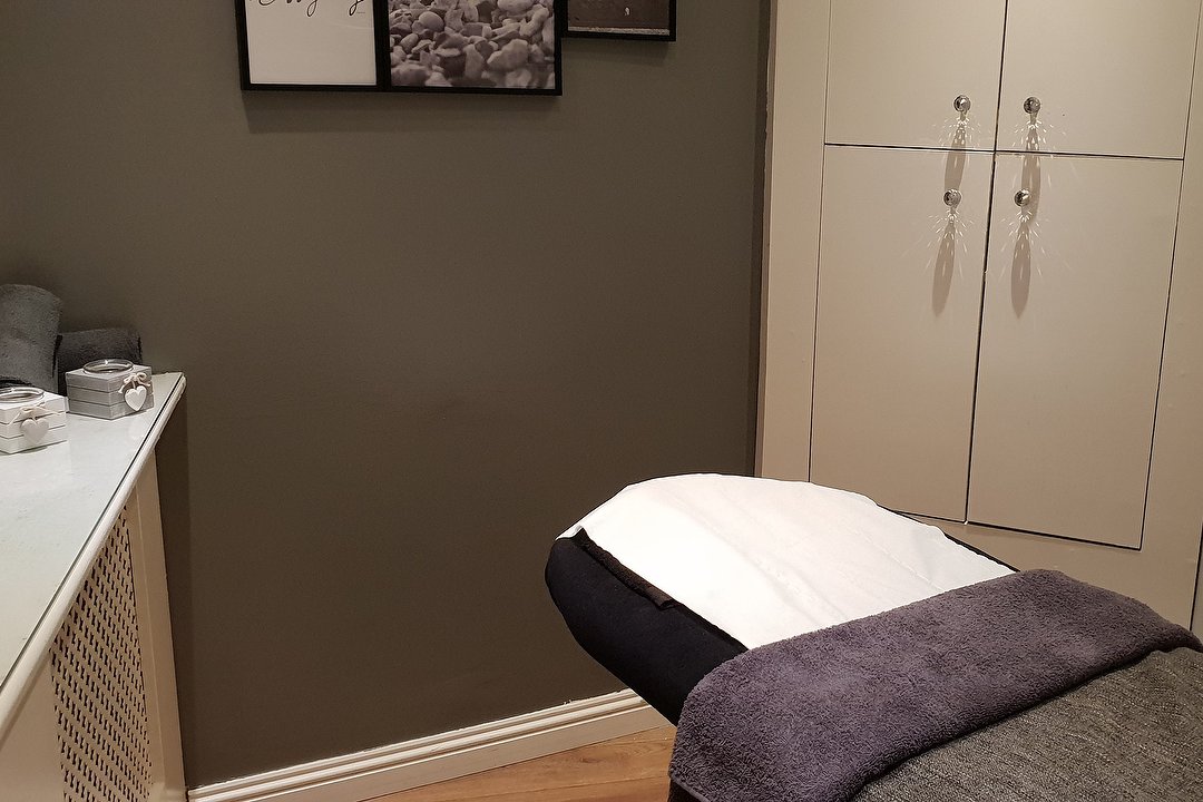 Enhance Hair & Beauty Glasgow, Giffnock, Glasgow Area