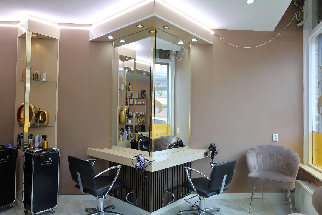 Maritza Vibe - Curly & afro specialists in Rotterdam, Dordtselaan, Rotterdam