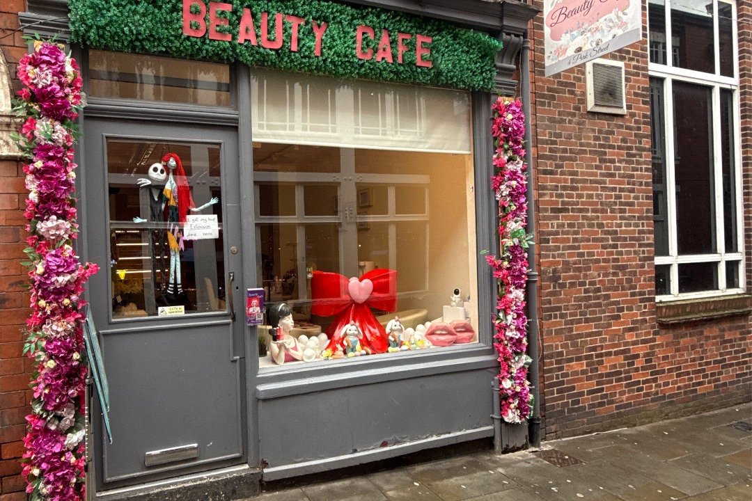 Beauty Cafe, Lincoln