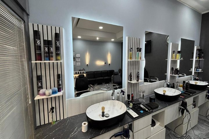 New Look Maschile di Giuseppe Sassi - Coiffure Ponticelli (NA) - Photo de galerie - OneBooking