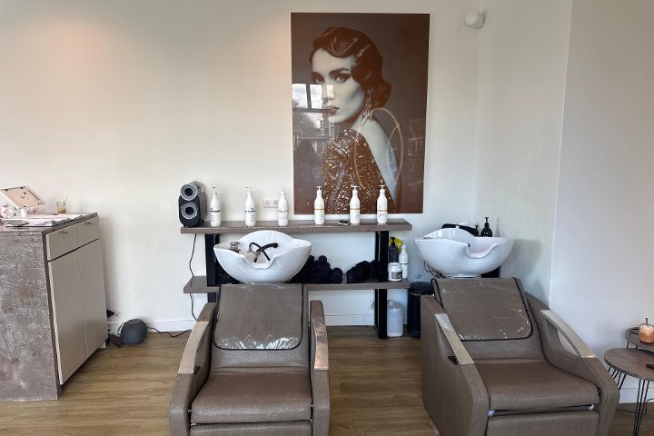 a ヘッドスパ Headspa in de buurt van Hoofddorppleinbuurt, Amsterdam - Treatwell