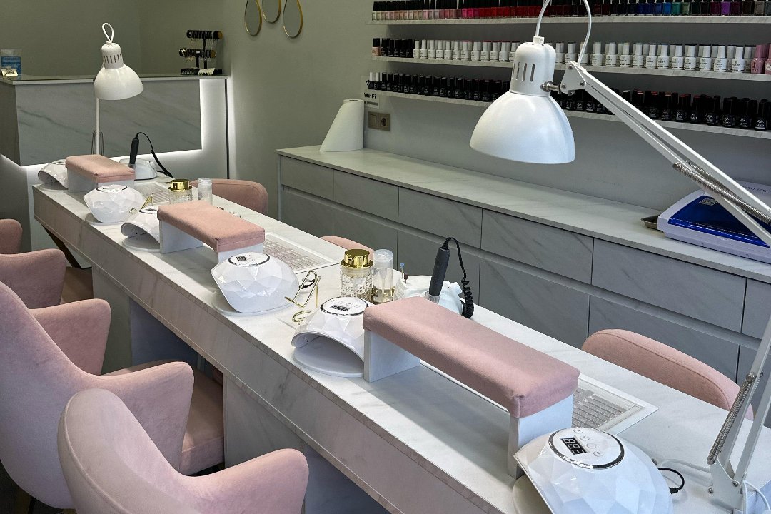 Lunèe, Iraklio, Attica