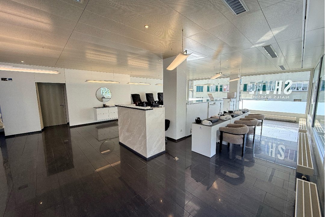 SHVPE Nails & Lashes, Wohlen, Kanton Aargau