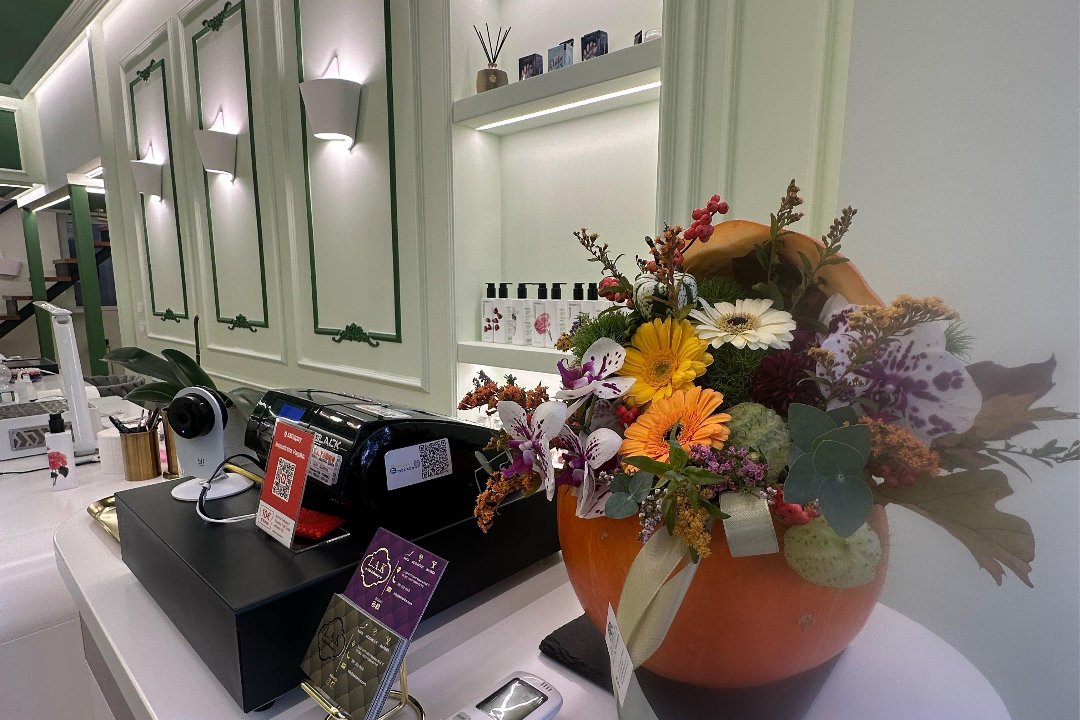 L.A.K. Nails & Barbershop, Crocetta, Torino