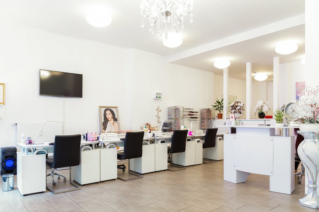 Ly Nagelstudio in Köln Mülheim, Mülheim, Köln