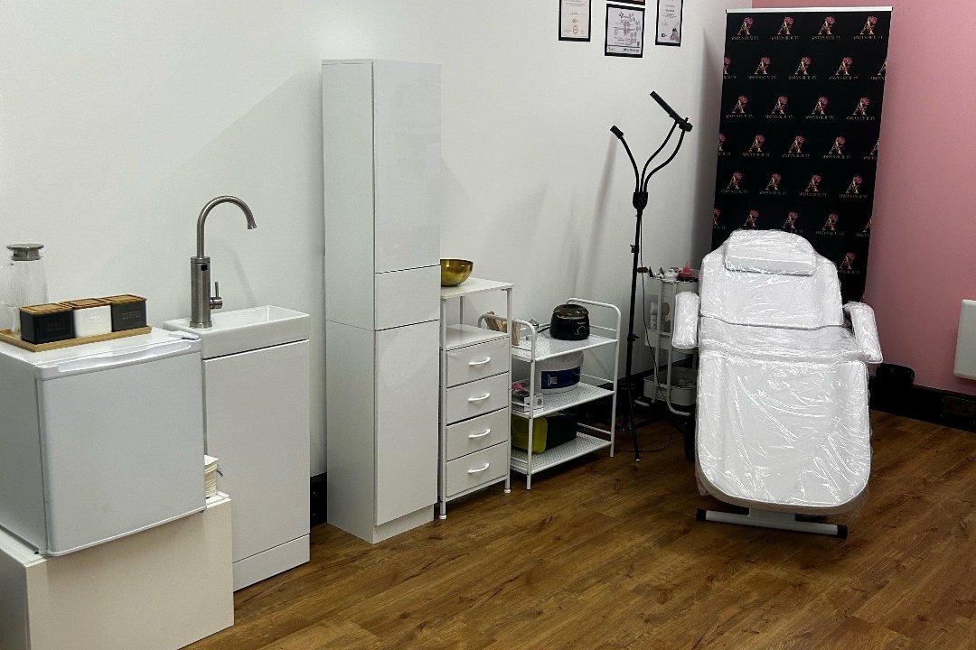 Aisha’s Beauty, West Norwood, London