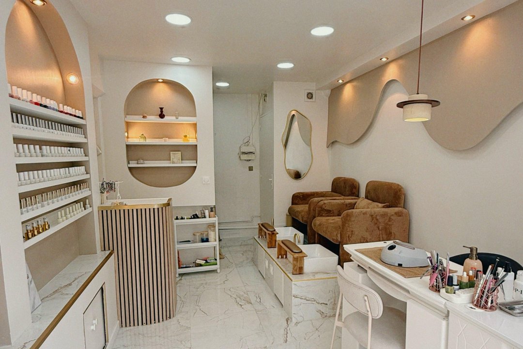 ADORE Nails, Rue de Vaugirard, Paris