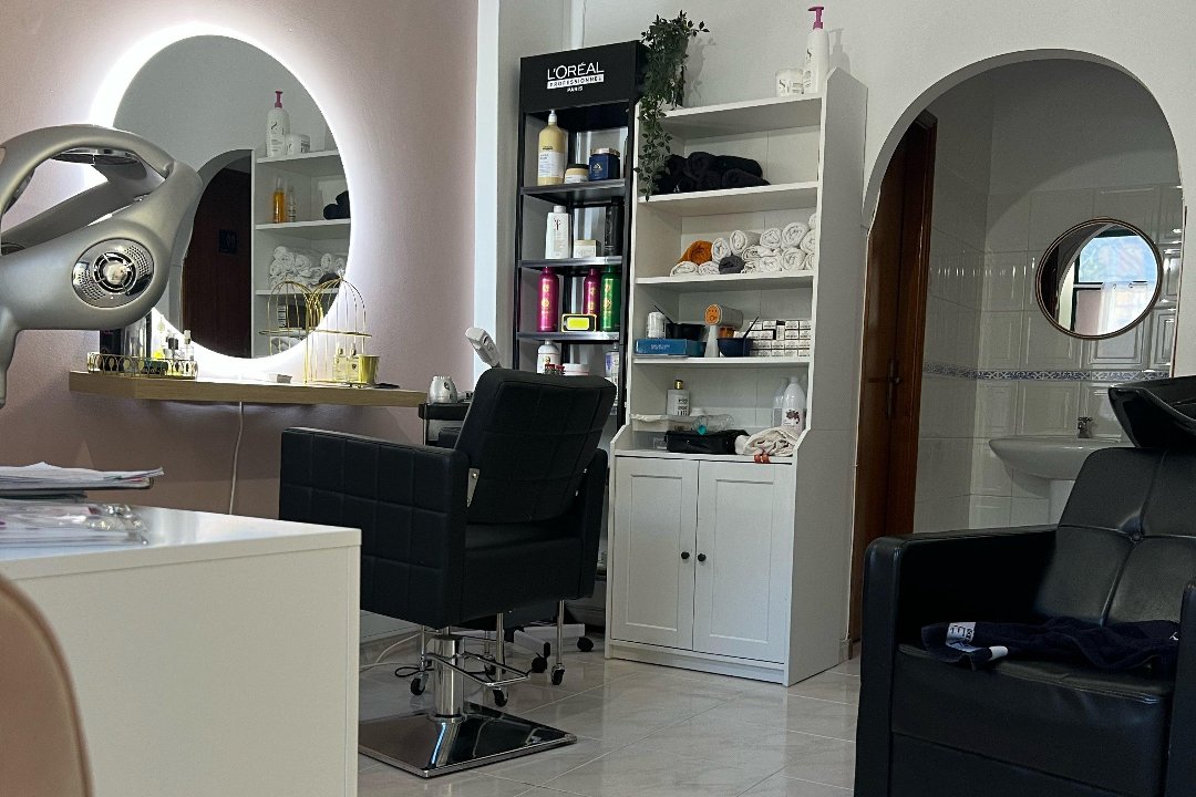 Roberta Souza Hair, Algueirão-Mem Martins, Distrito de Lisboa