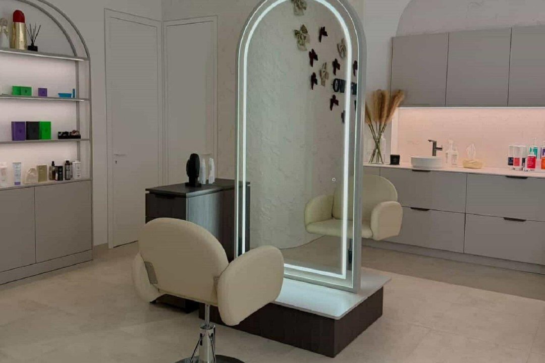 Vaiva / kirpimas karštomis žirklėmis, Šiaures miestelis, Vilnius