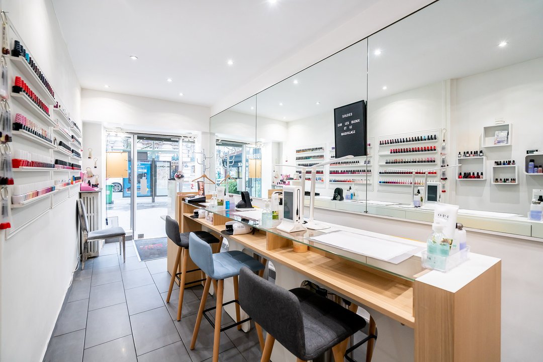 Saby Nails, Necker, Paris