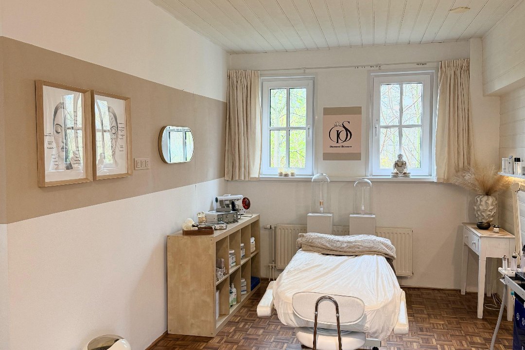 Diamond Skincare studio, Stationsstraat, Noord-Brabant