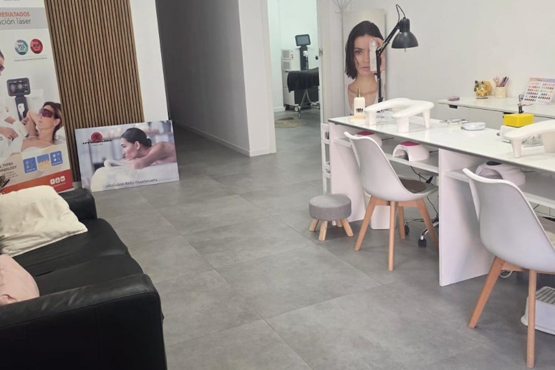 RL Salón de Uñas y Estética Avanzada, Valencia