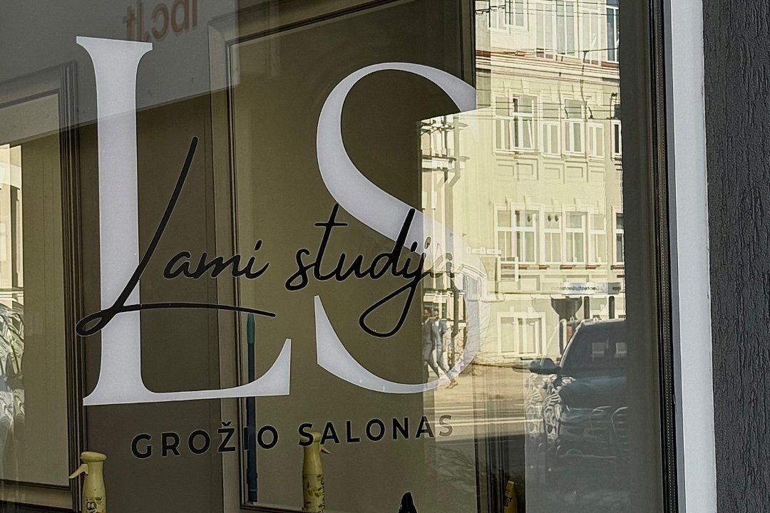 Manikiūro meistrė Erika Lami Studija, Žaliasis tiltas, Vilnius