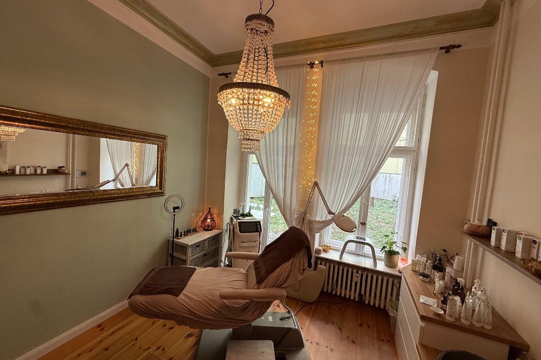 Avicenna Natural Health and Beauty, Halensee, Berlin